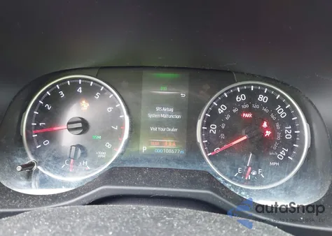 2021 Toyota Rav4 Xle z USA, uszkodzony, nr VIN 2T3P1RFV7MW154418